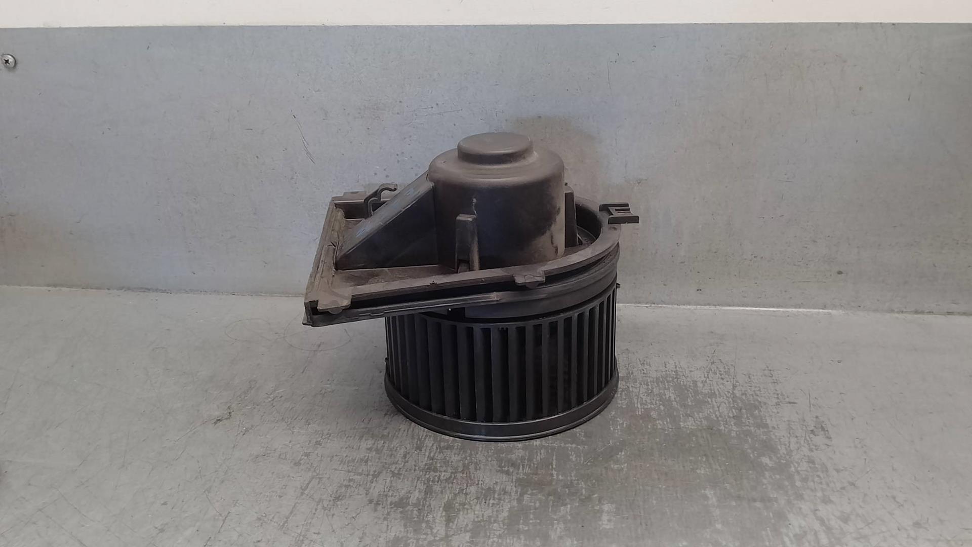 SEAT Leon 1 generation (1999-2005) Heater Blower Fan 1J1819021C 24342674