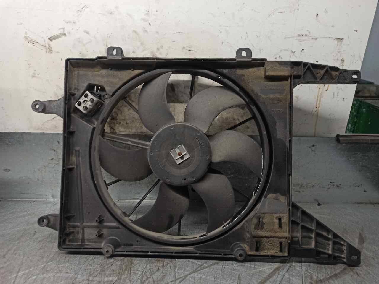 RENAULT Megane 1 generation (1995-2003) Difūzoriaus ventiliatorius 8200065257C, 9020906, GATE 24124476