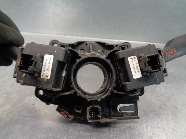 BMW X3 E83 (2003-2010) Headlight Switch Control Unit 61318377488, 8363688, 8363669 19882337