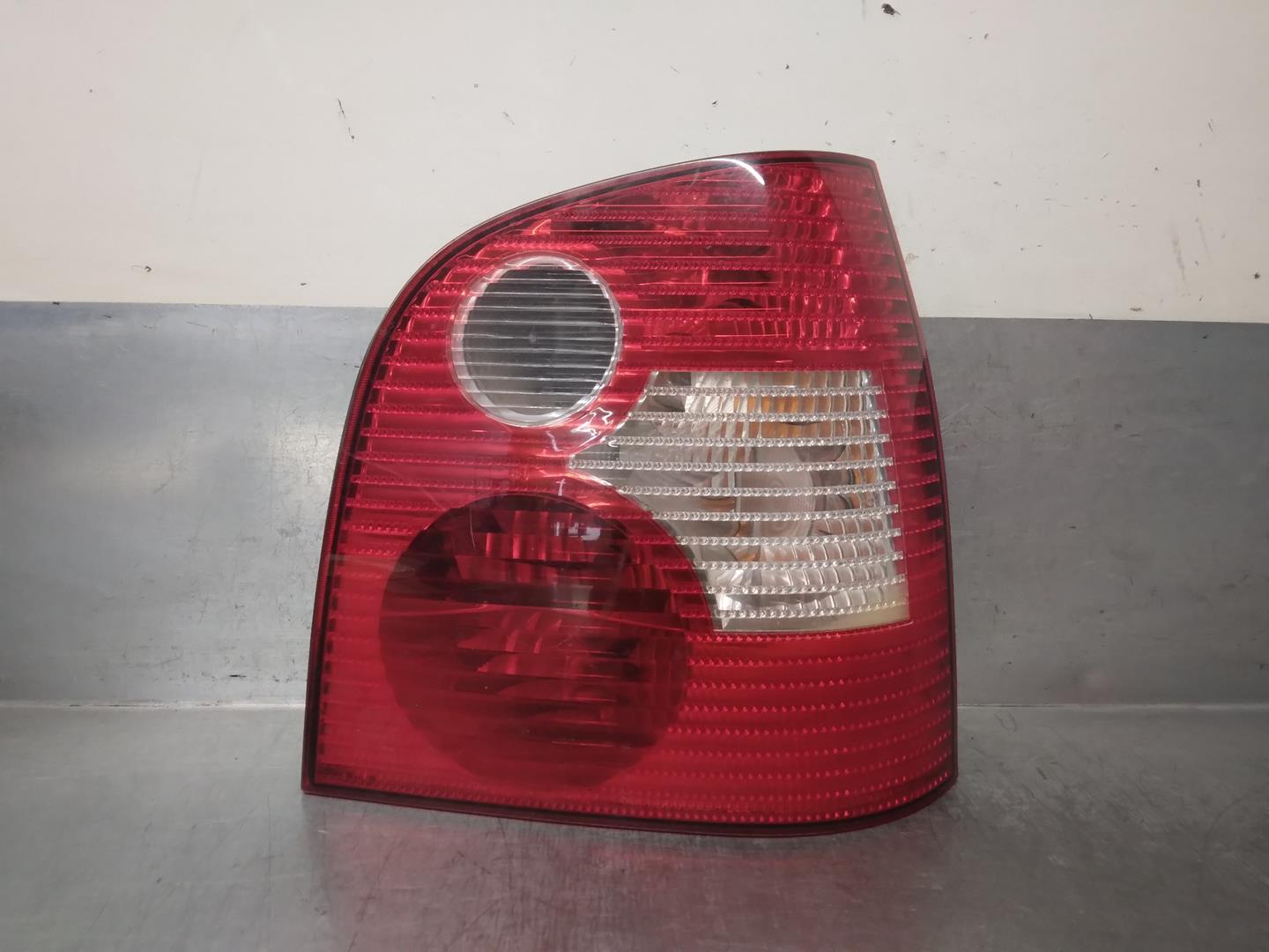 VOLKSWAGEN Polo 4 generation (2001-2009) Rear Right Taillight Lamp 6Q6945258A, 5PUERTAS 19930504