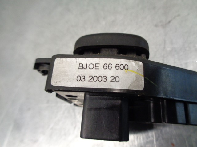 MAZDA 3 BK (2003-2009) Other Control Units BJOE66600 19791050