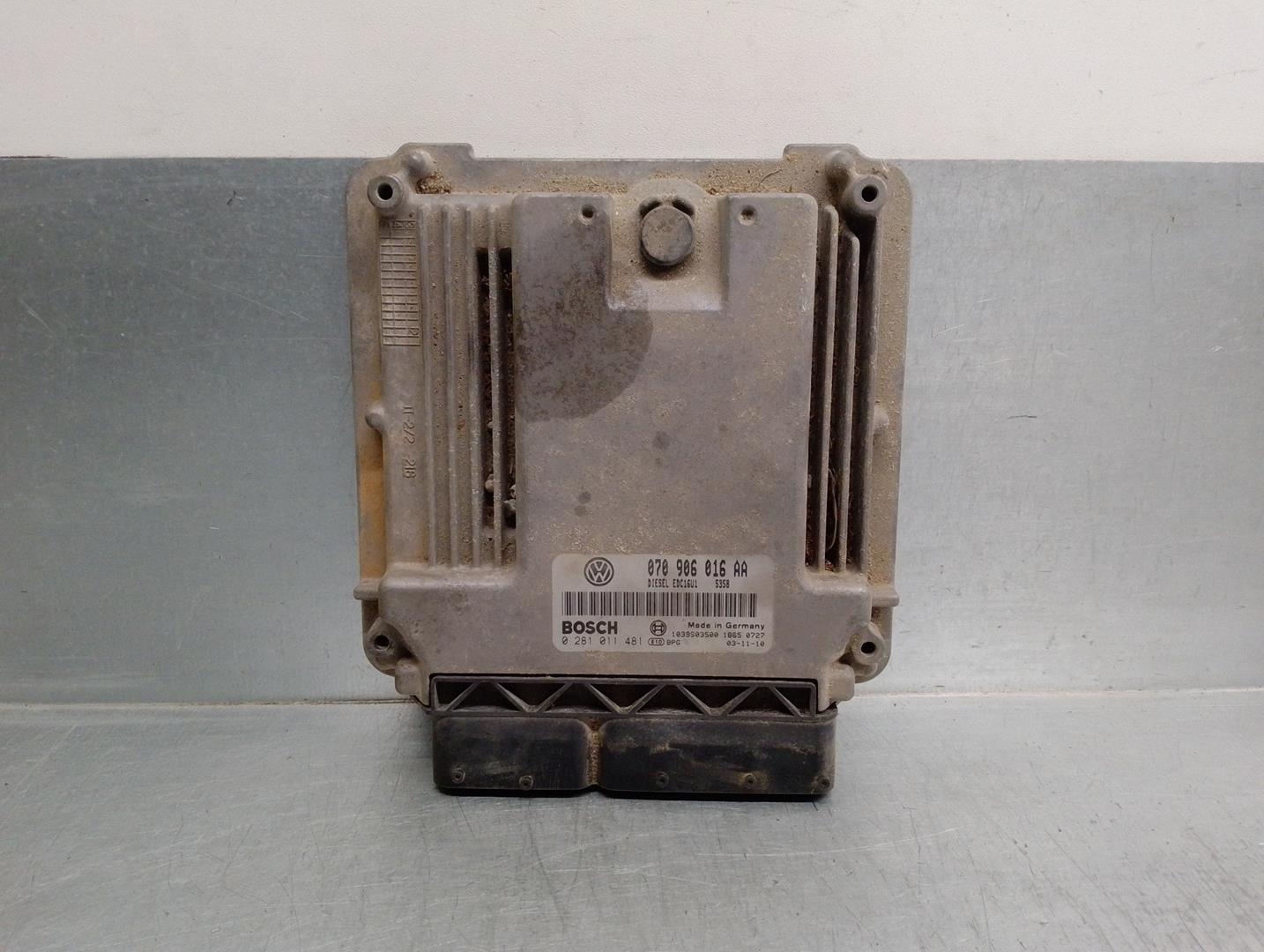 VOLKSWAGEN Touareg 1 generation (2002-2010) Engine Control Unit ECU 070906016AA,0281011481 19896674