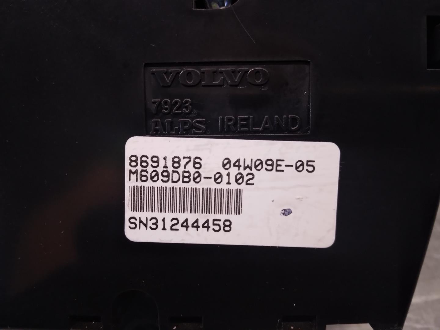 VOLVO V70 2 generation (2000-2008) Unité de climatisation 8691876 20776657