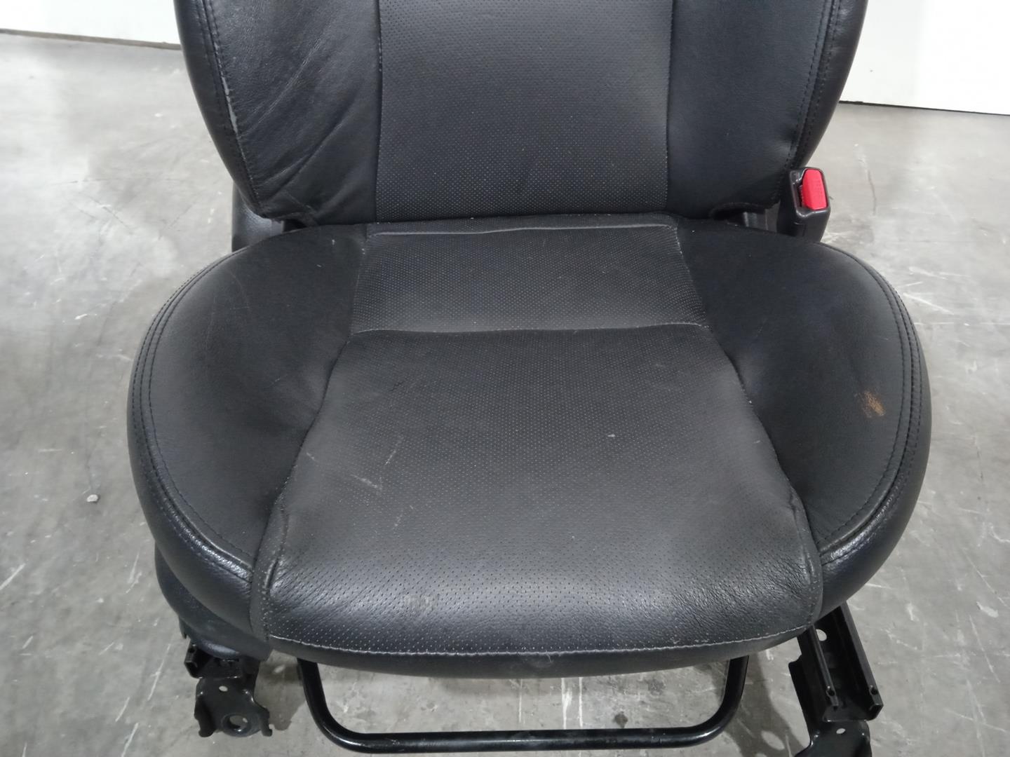 MAZDA 6 GG (2002-2007) Front Right Seat 4242159, CUERONEGRO, 5PUERTAS 19850249