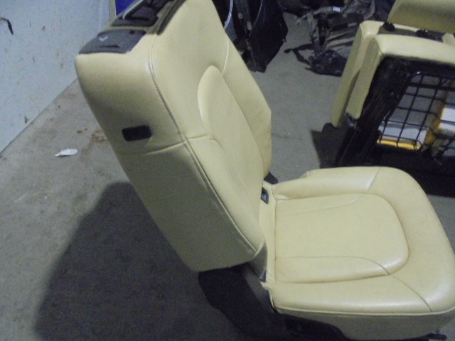 FORD USA Q7 4L (2005-2015) Rear Seat 5PUERTAS, 5PUERTAS+CUEROBEIGE 19804060