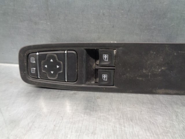 RENAULT Clio 3 generation (2005-2012) Кнопка стеклоподъемника передней левой двери 254118722R, 255700068R 19837862