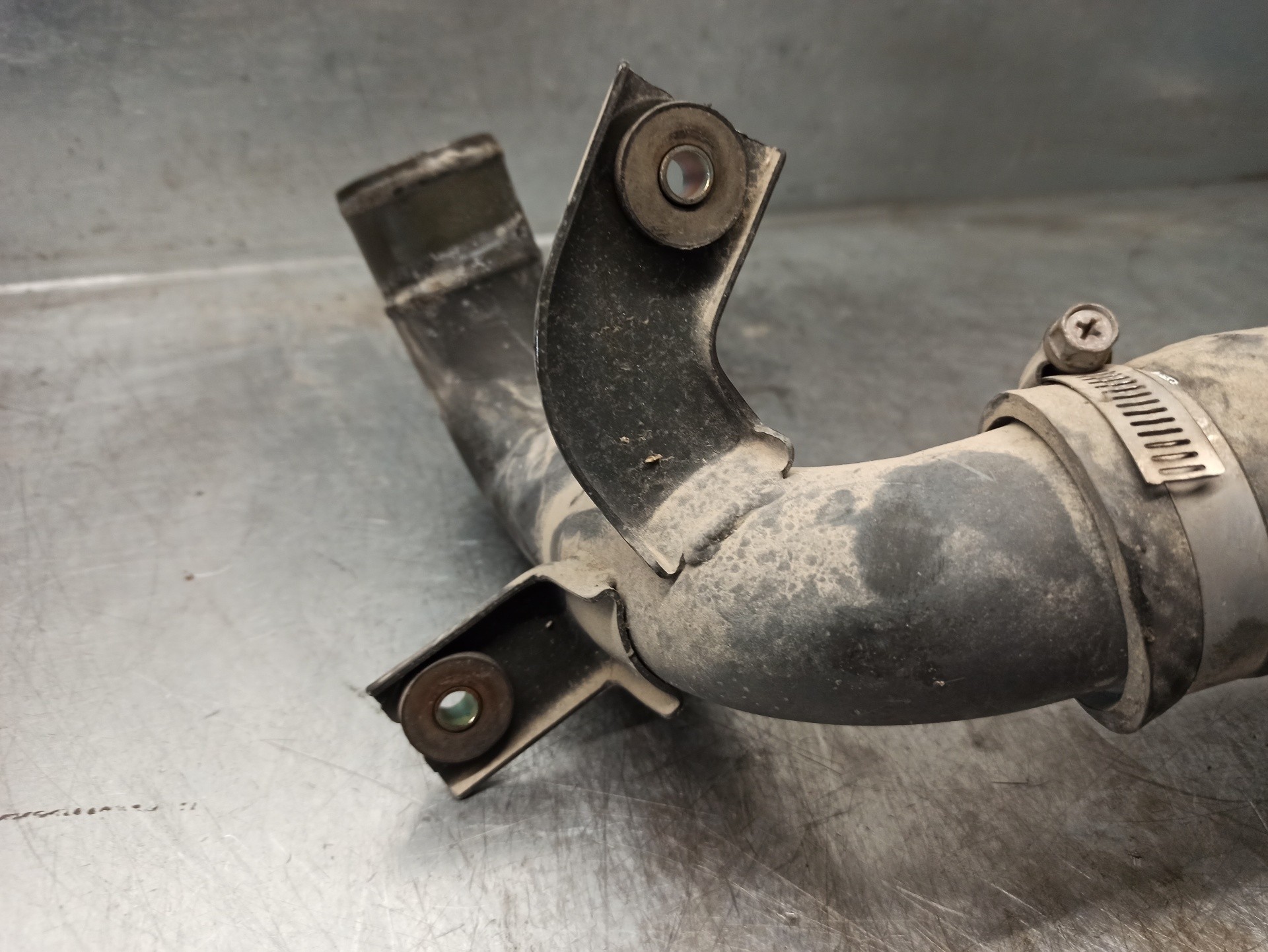 Tubo WL 4352217 de Ford Ranger (er, eq, r_) 1999-2006 109 CV con 1 km - pieza usada