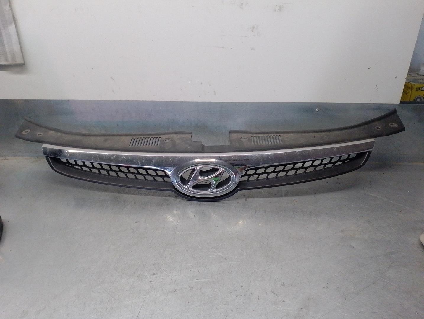 HYUNDAI i30 FD (1 generation) (2007-2012) Priekinės radiatoriaus grotelės 863512R000 20777773