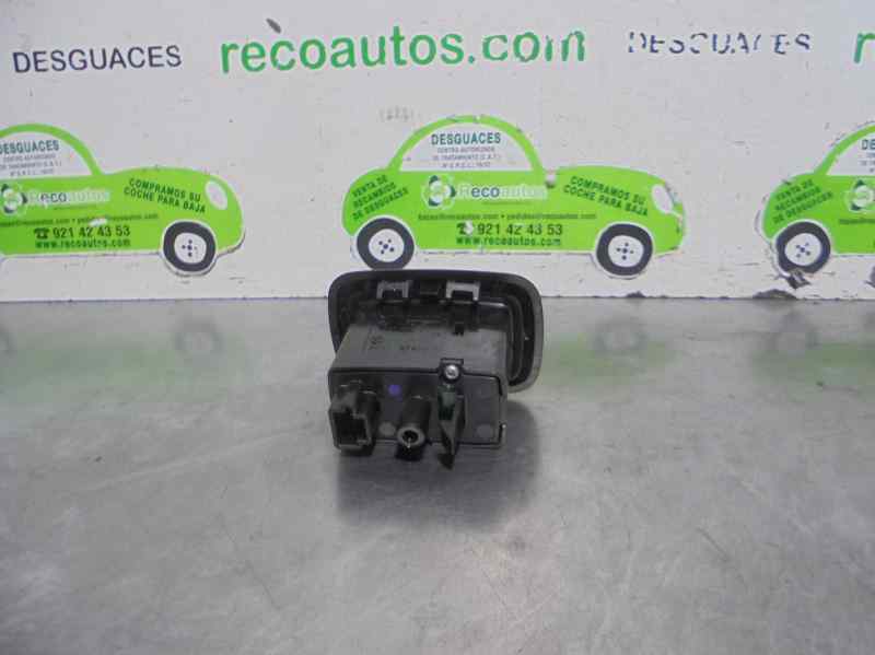 MERCEDES-BENZ A-Class W169 (2004-2012) Кнопка стеклоподъемника задней правой двери A2518200510 19661602