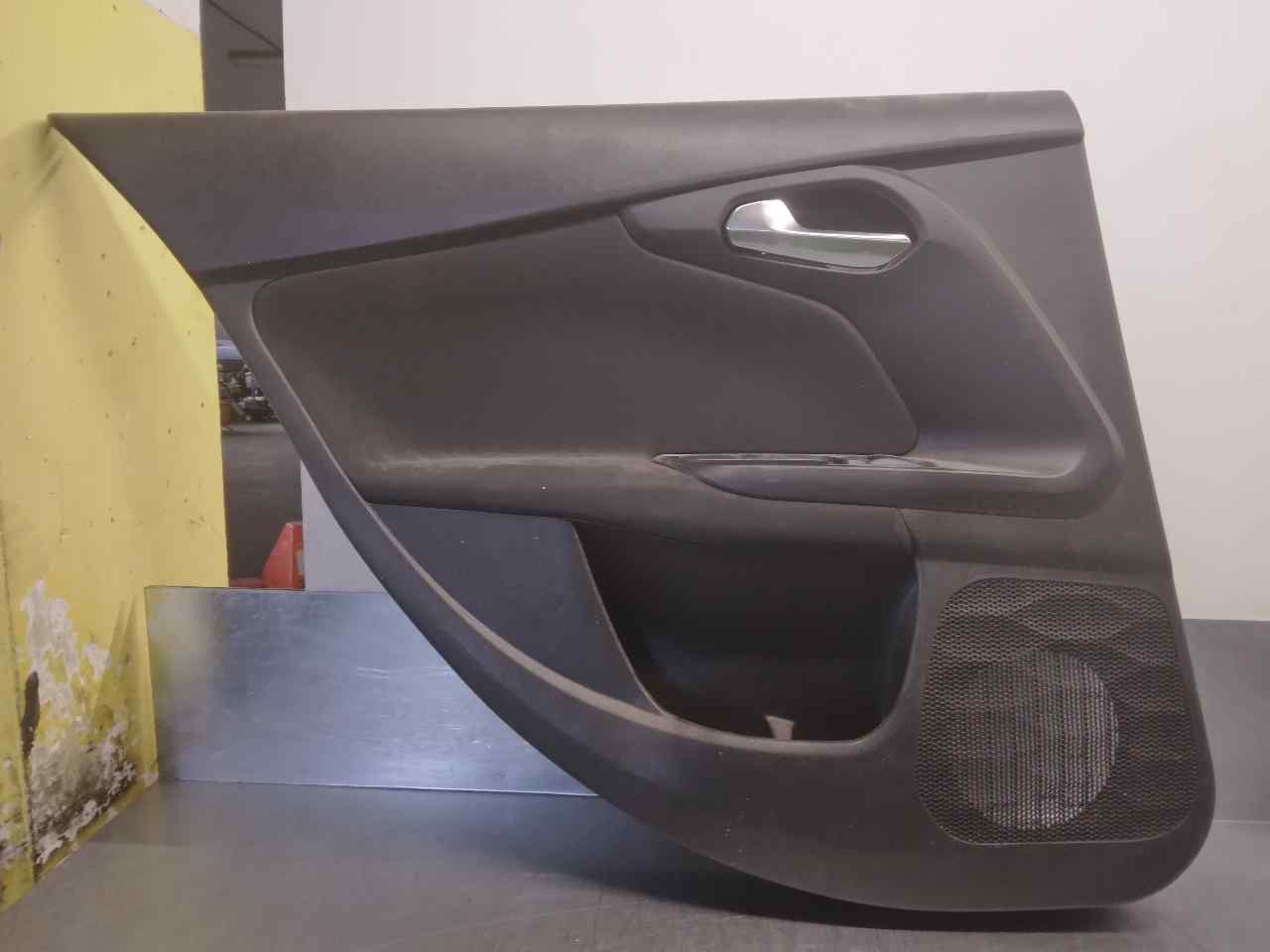 KIA Tipo 2 generation (2015-2024) Rear Left Door Molding 3564110052+ 19824211