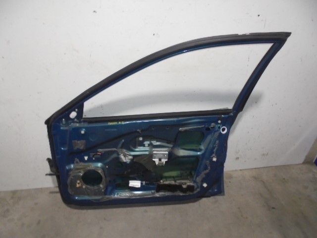 VOLVO V40 1 generation (1996-2004) Porte avant droite VERDEAZULADO, 5PUERTAS 19768318