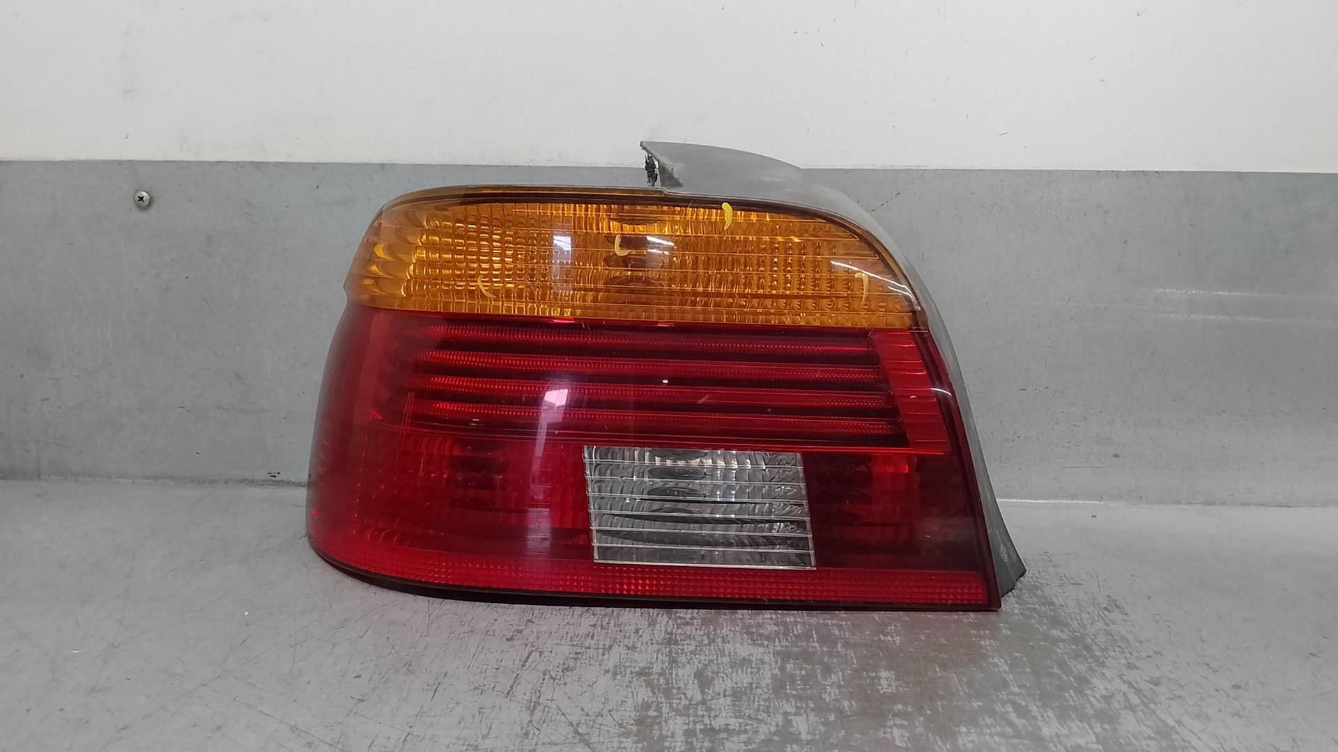 BMW 5 Series E39 (1995-2004) Rear Left Taillight 63216900209, 4PUERTAS 24220095