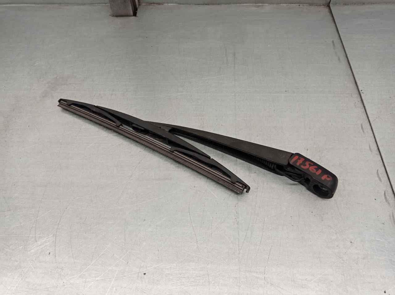 MITSUBISHI Outlander 2 generation (2005-2013) Tailgate Window Wiper Arm 8253A029 19889840