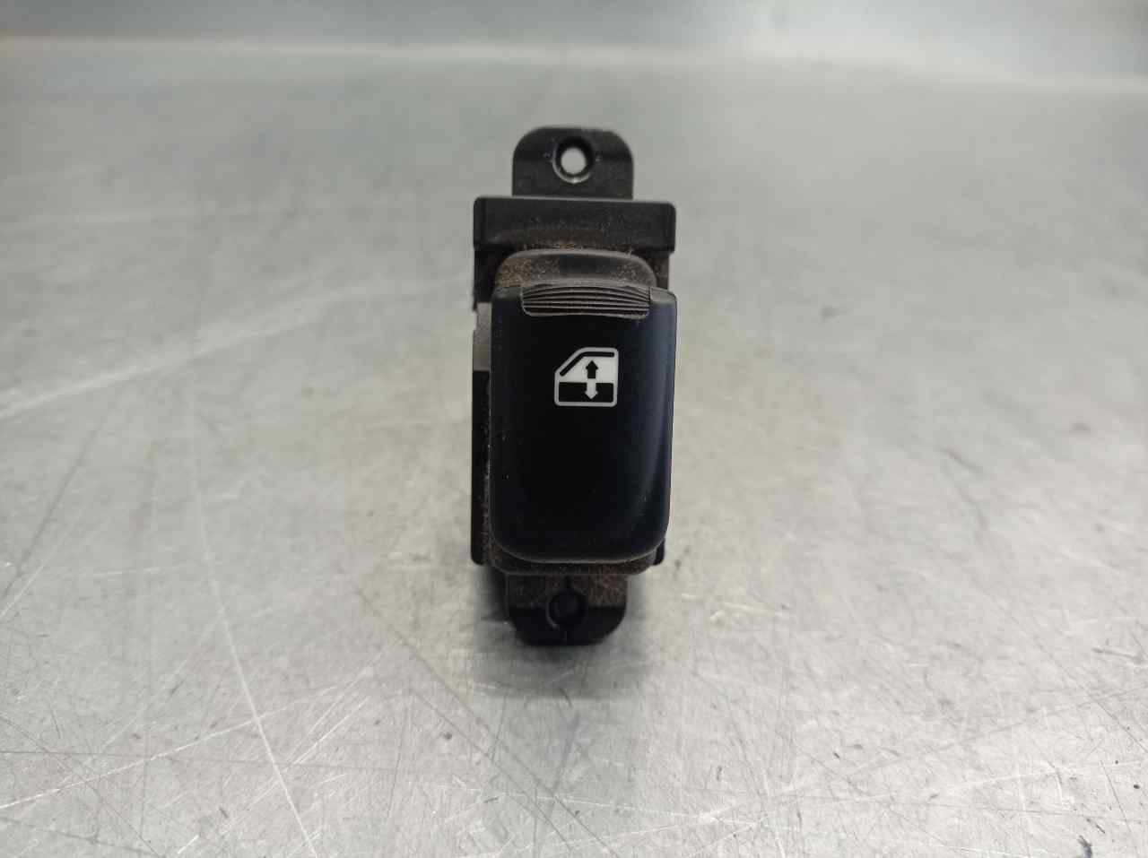 HYUNDAI Accent MC (2006-2011) Rear Right Door Window Control Switch 935782D000 19800150