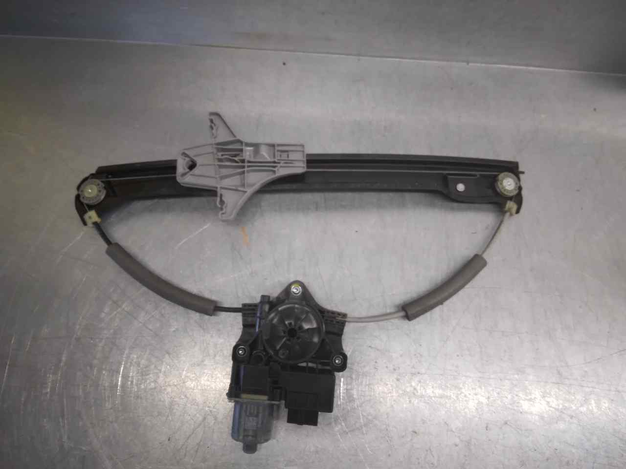 KIA Yeti 1 generation (2009-2018) Rear left door window lifter 5PUERTAS, 5PUERTAS+5PINES 19824524