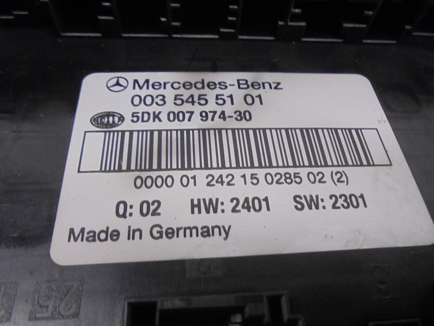 MERCEDES-BENZ C-Class W203/S203/CL203 (2000-2008) Drošinātāju kārba 0035455101, 5DK00797430, HELLA 23956985