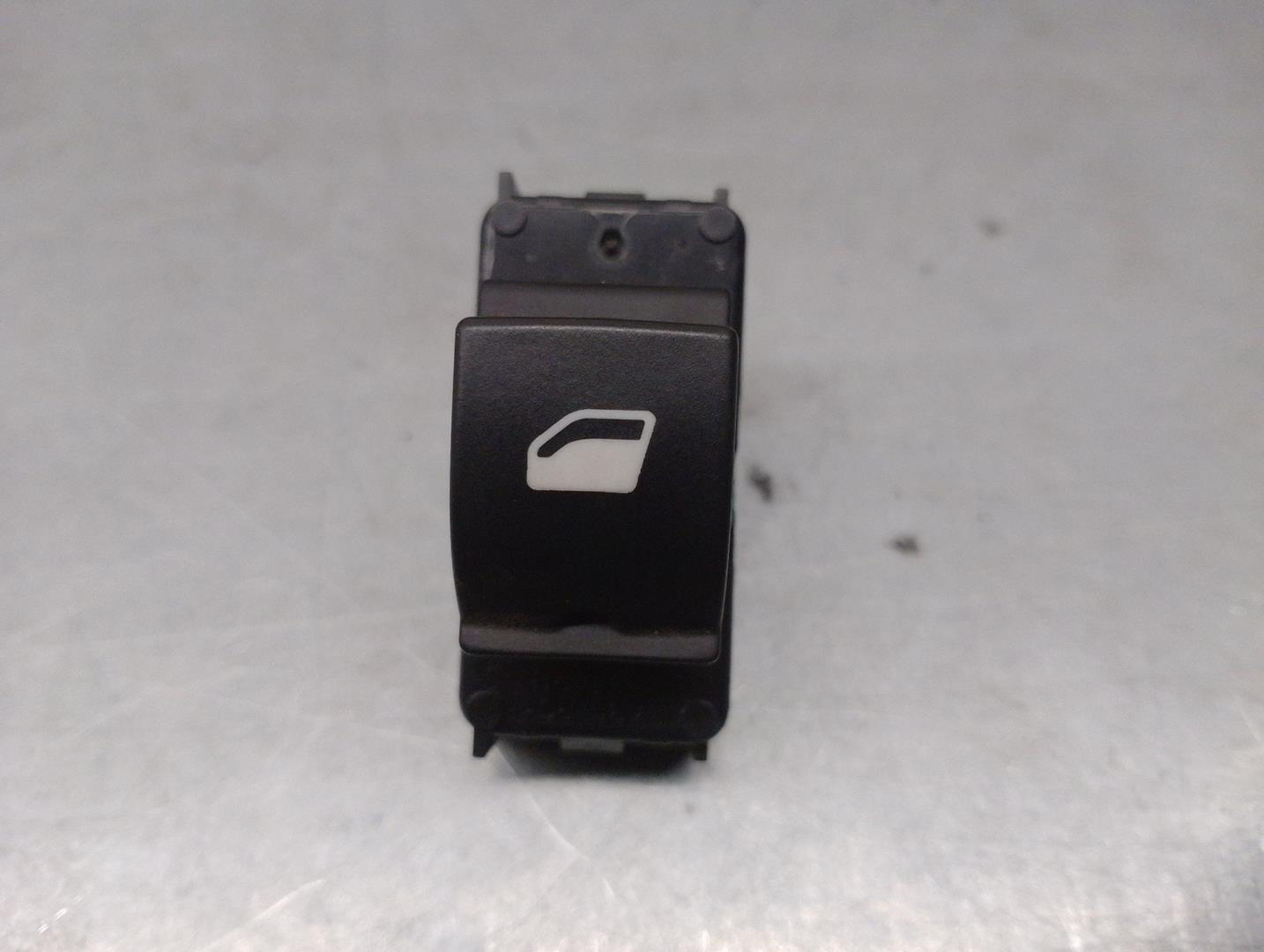 PEUGEOT 308 T9 (2013-2021) Rear Right Door Window Control Switch 96762292ZD 21612153