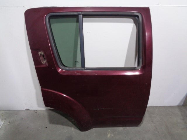 CHEVROLET Pathfinder R51 (2004-2014) Rear Right Door 5PUERTAS,5PUERTAS+MORADA 19841584