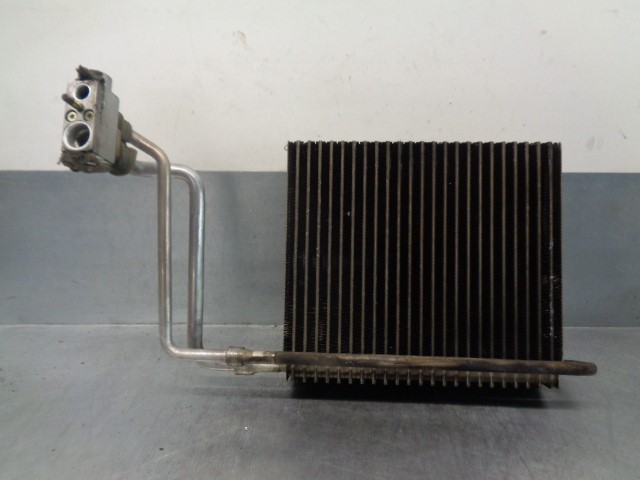 MERCEDES-BENZ Vito W639 (2003-2015) Охлаждающий радиатор A0018305758 20798477