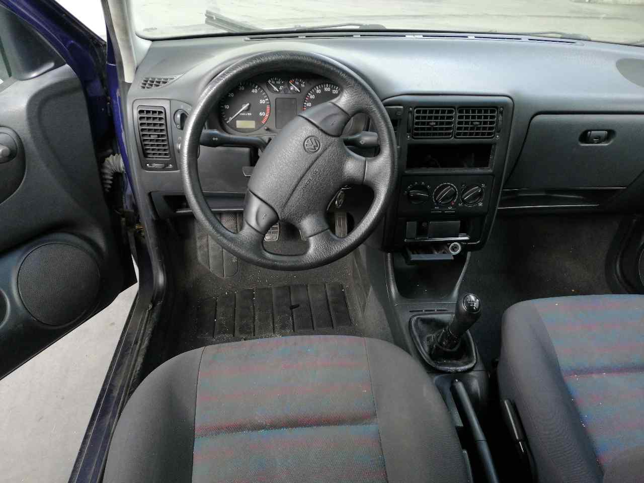 NISSAN Polo 3 generation (1994-2002) Oikea etuiskunvaimennin 19803677