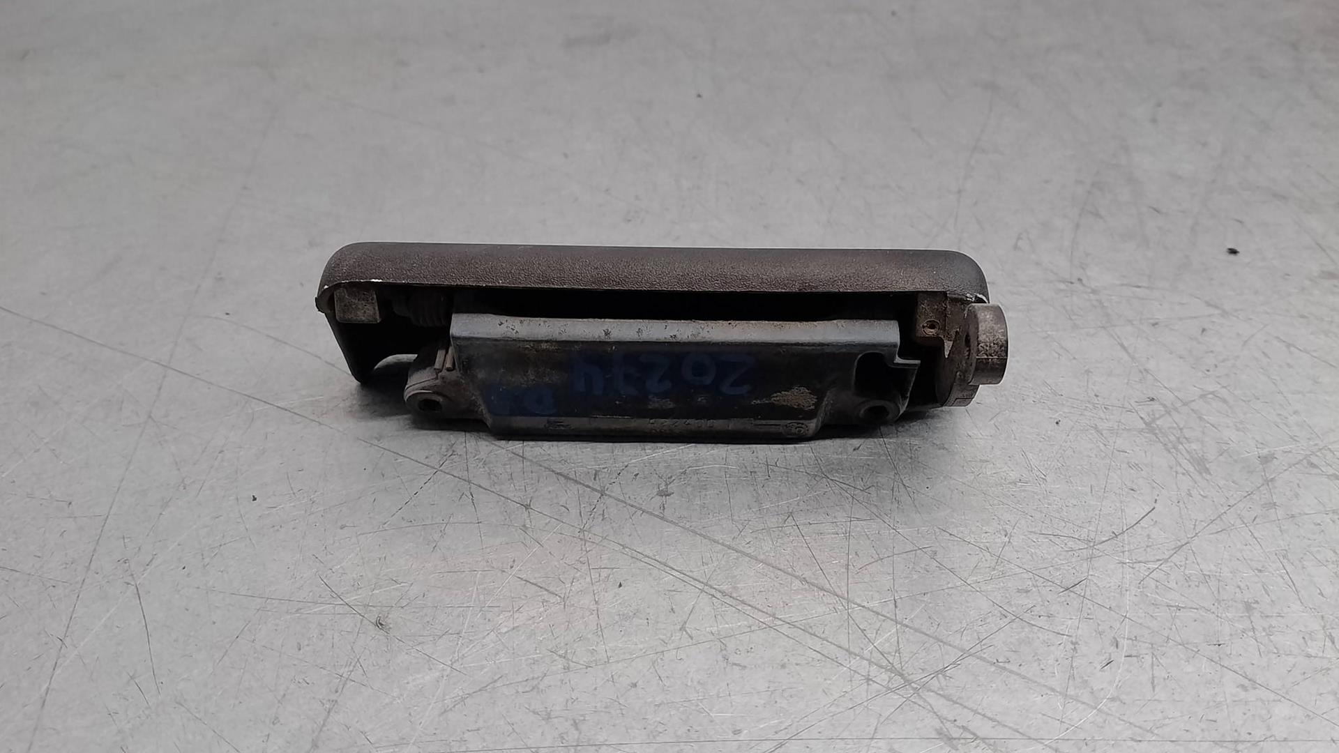 FORD Främre höger dörr yttre handtag 7220479, 3PÙERTAS 24473638