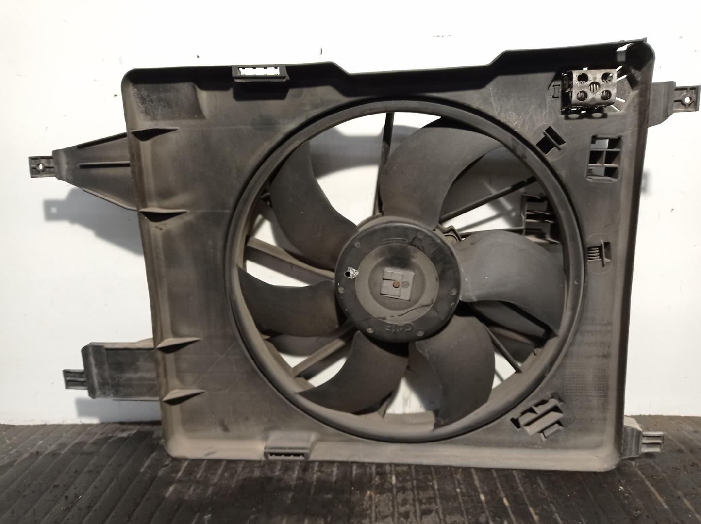 RENAULT Megane 2 generation (2002-2012) Diffuser Fan 8200151464, 5020212, GATE 23967097