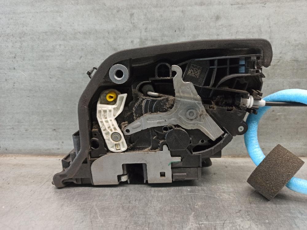 Fecho da porta tras esquerda B47C20A 51227281939 de Bmw 2 gran tourer (f46) 2014-0 150 CV - pieza usada