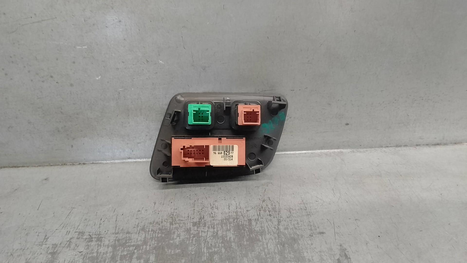 CITROËN C4 2 generation (2010-2024) Switches 9666882977 24224376