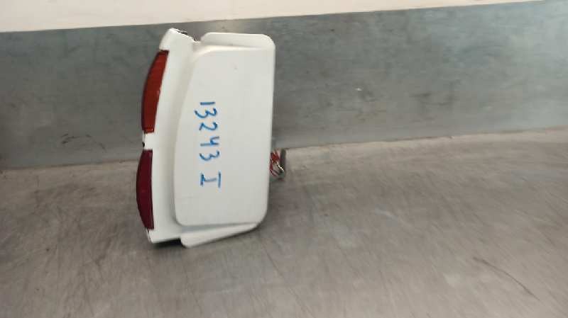 Rear lamp lh F9QF7 7700420122 de Renault Laguna i (b56_, 556_) 1997-2001 con 1 km - pieza usada