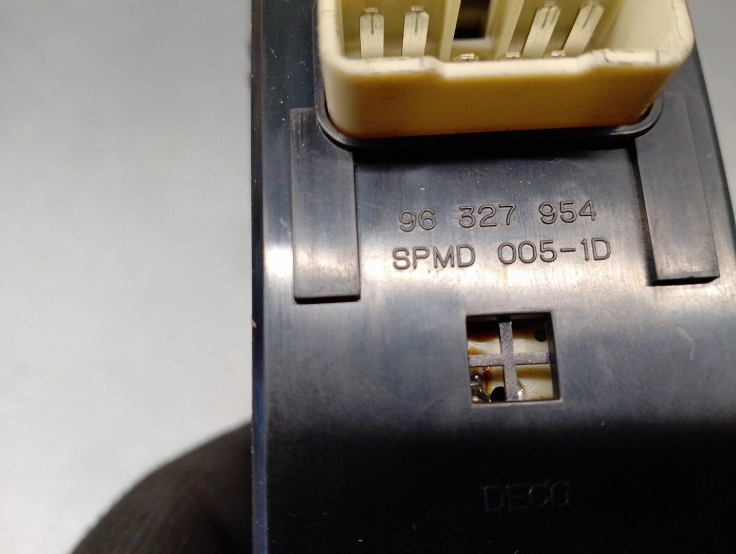 CHEVROLET Epica 1 generation (2006-2012) Кнопка стеклоподъемника передней левой двери 96327954, 15PINES, 4PUERTAS 19892236