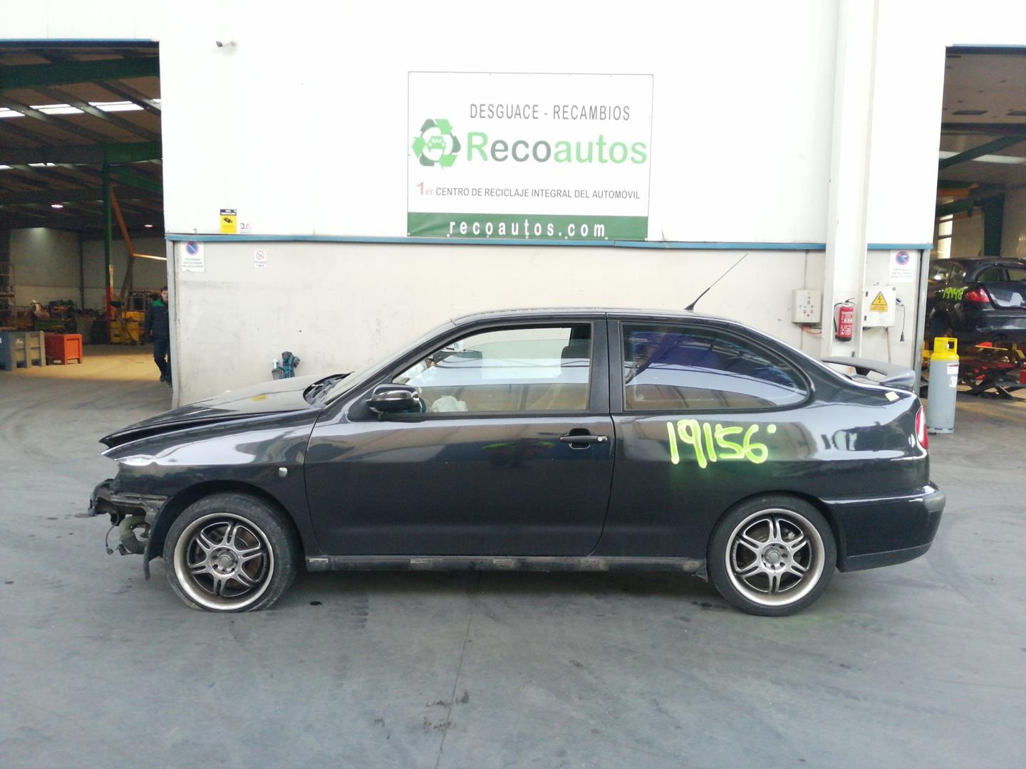 SEAT Ibiza 2 generation (1993-2002) Rear Left Shock Absorber 6K0513033G 22779806