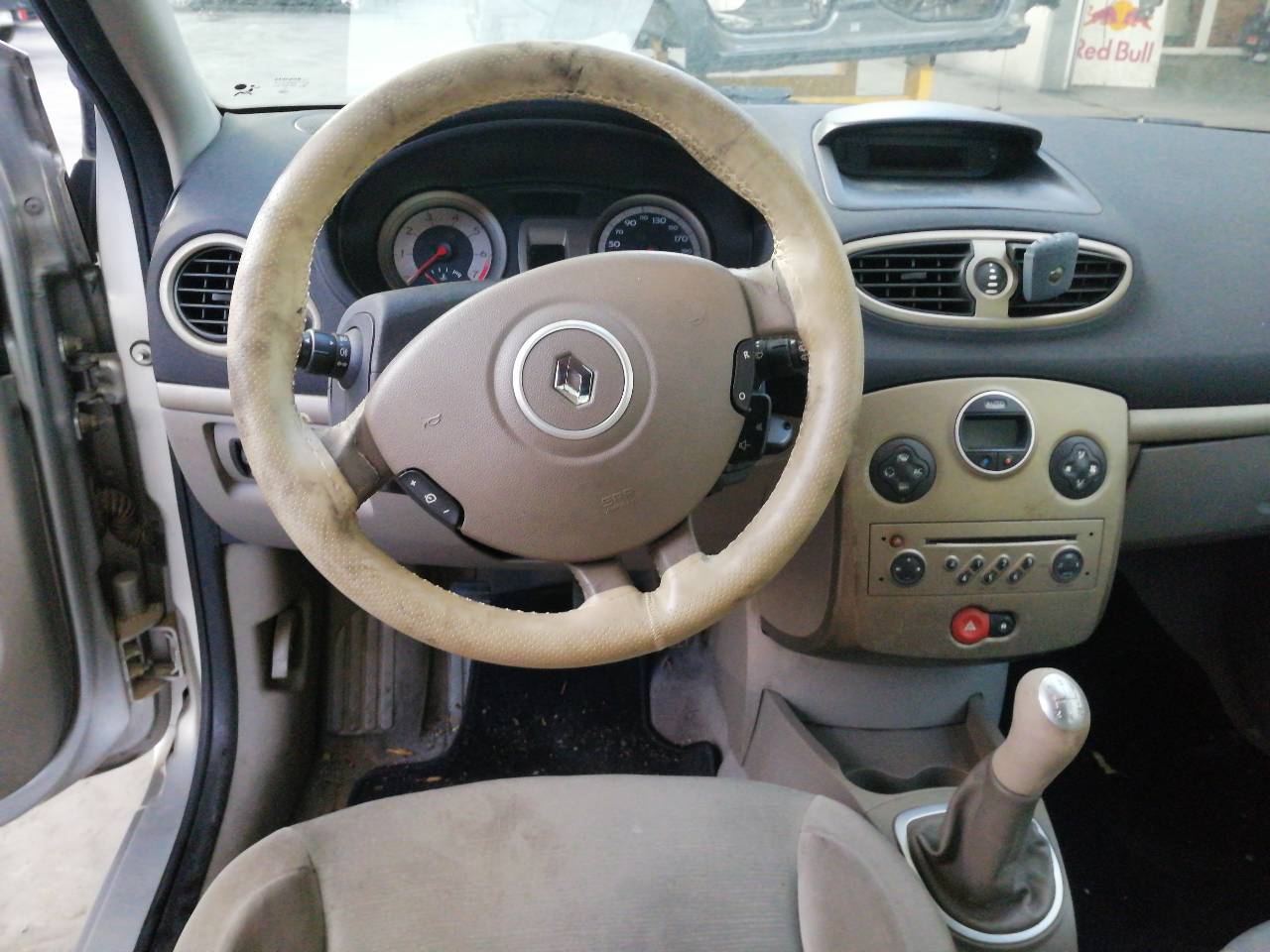 RENAULT Clio 3 generation (2005-2012) Front Left Wheel Hub 8200345944 24206958