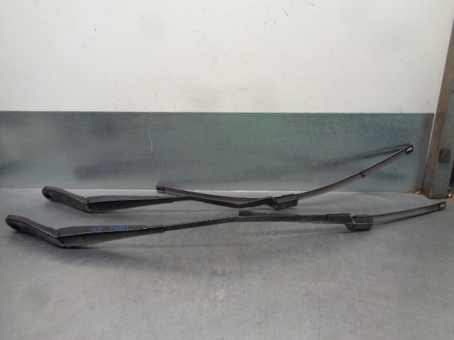 VOLVO V40 2 generation (2012-2020) Front Wiper Arms 31276060, 31276059 19810509