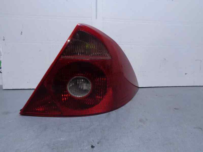 FORD Mondeo 3 generation (2000-2007) Rear Right Taillight Lamp 1371849, 4PUERTAS 19728447