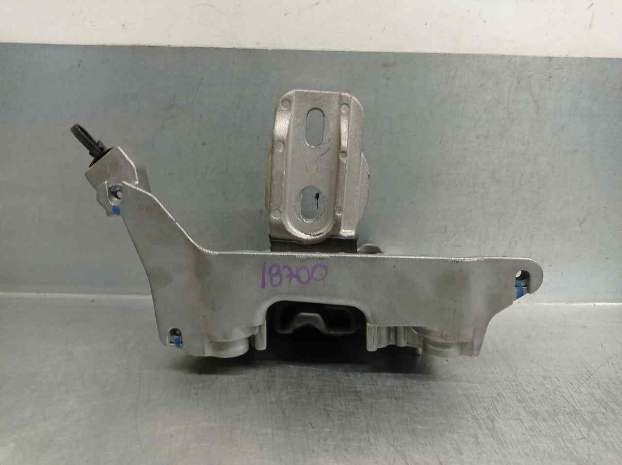 PEUGEOT 208 2 generation (2019-2023) Left Side Engine Mount 9824312980 24153974