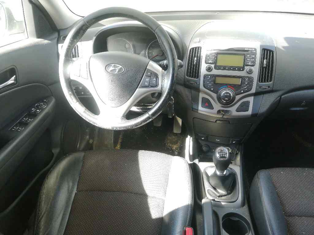 HYUNDAI i30 FD (1 generation) (2007-2012) Predná výstužná tyč CESTA27B 19729433