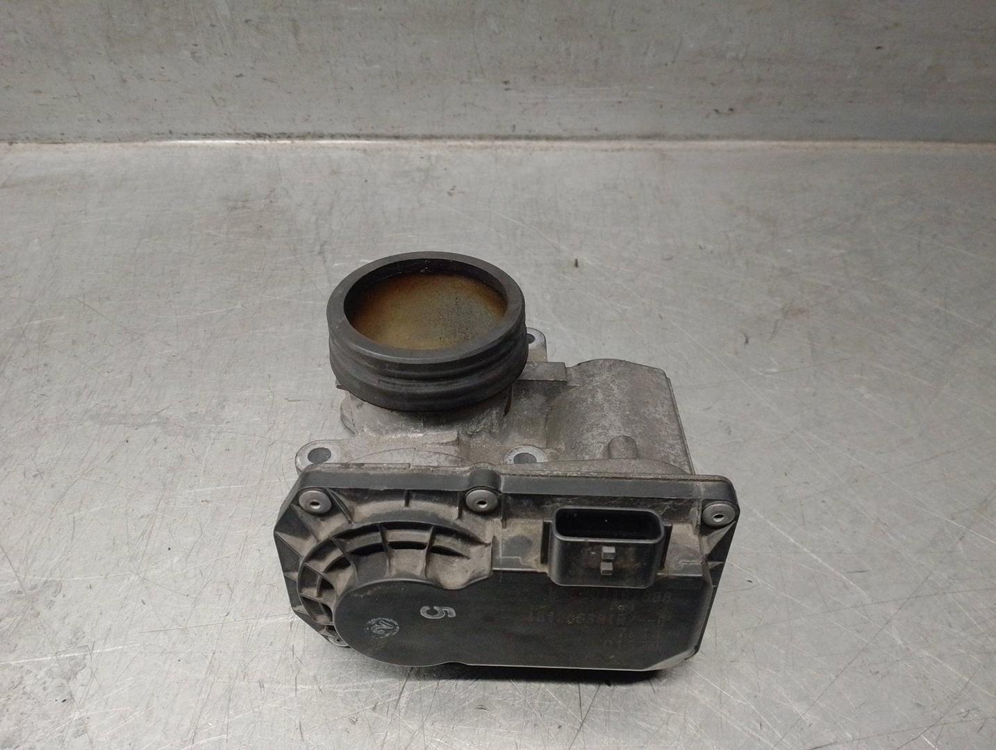 DACIA Duster 1 generation (2010-2017) Throttle Body 161206381R 24222416