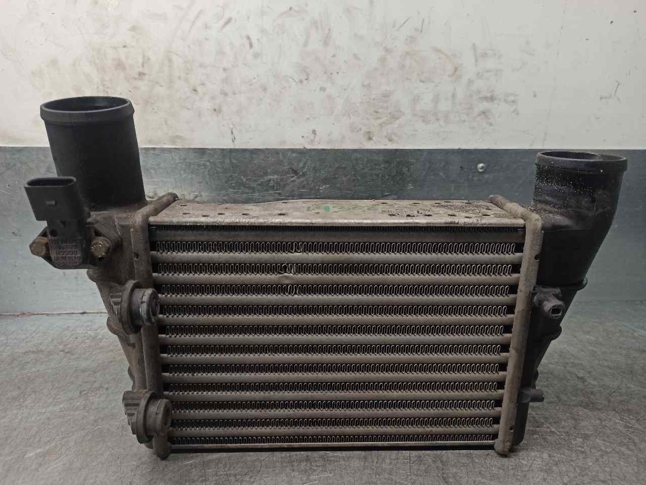 VOLKSWAGEN Passat B5 (1996-2005) Intercooler Radiator 058145805B+ 19775336