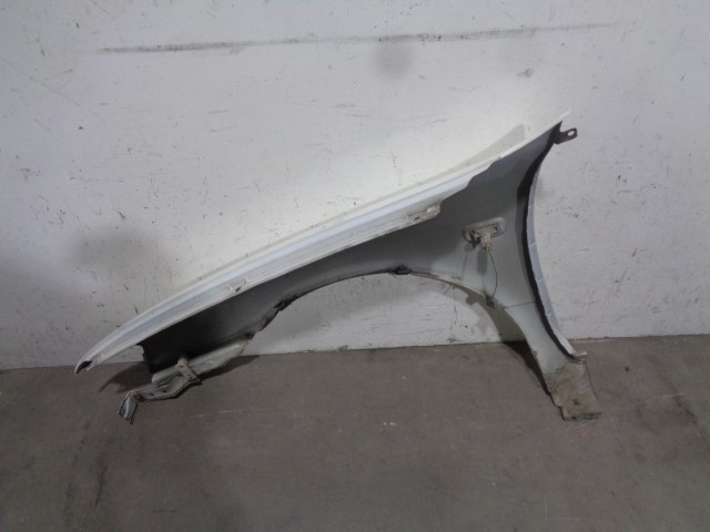 NISSAN Primera P11 (1996-2002) Front Right Fender 631002J030, BLANCA 19932211