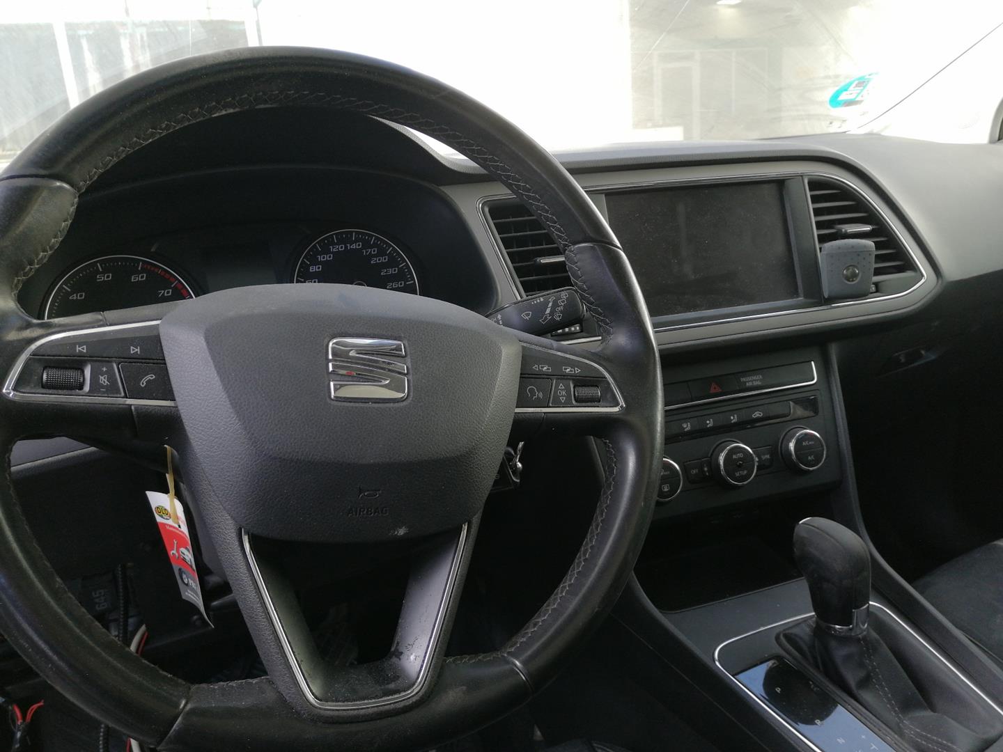 SEAT Leon 3 generation (2012-2020) Супорт тормозов передний правый 8V0615124, TRW 24202901