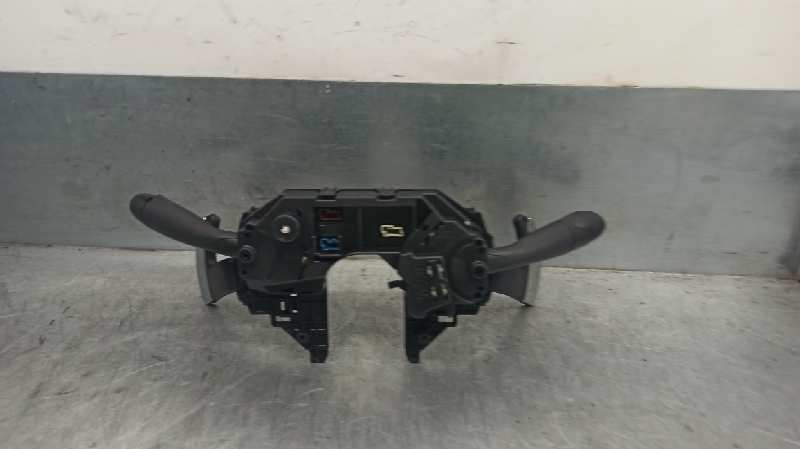 CITROËN C4 Picasso 1 generation (2006-2013) Headlight Switch Control Unit 19747189