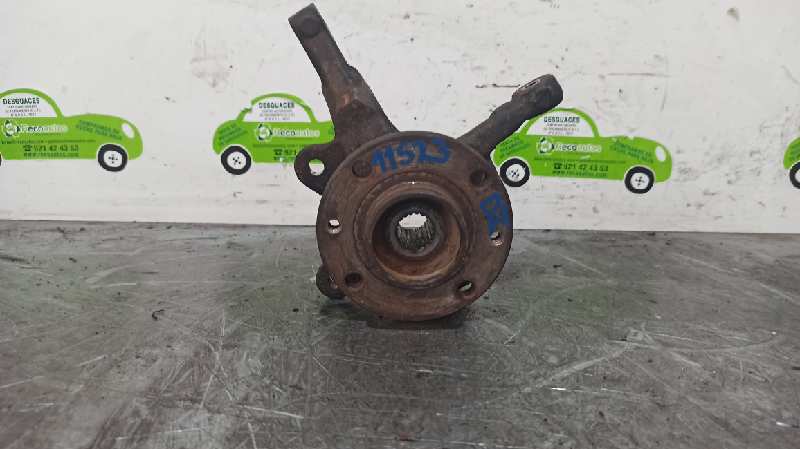 VAUXHALL Clio 2 generation (1998-2013) Front Left Wheel Hub 19701077