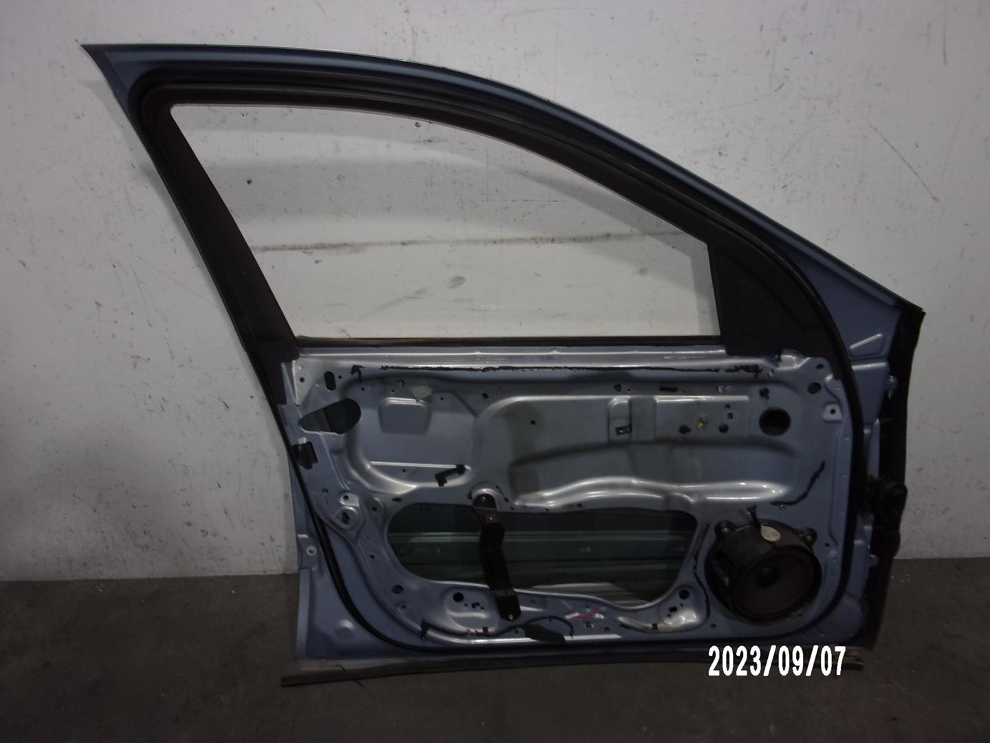 MERCEDES-BENZ S-Class W220 (1998-2005) Porte avant gauche A2207200105, AZUL 21104234