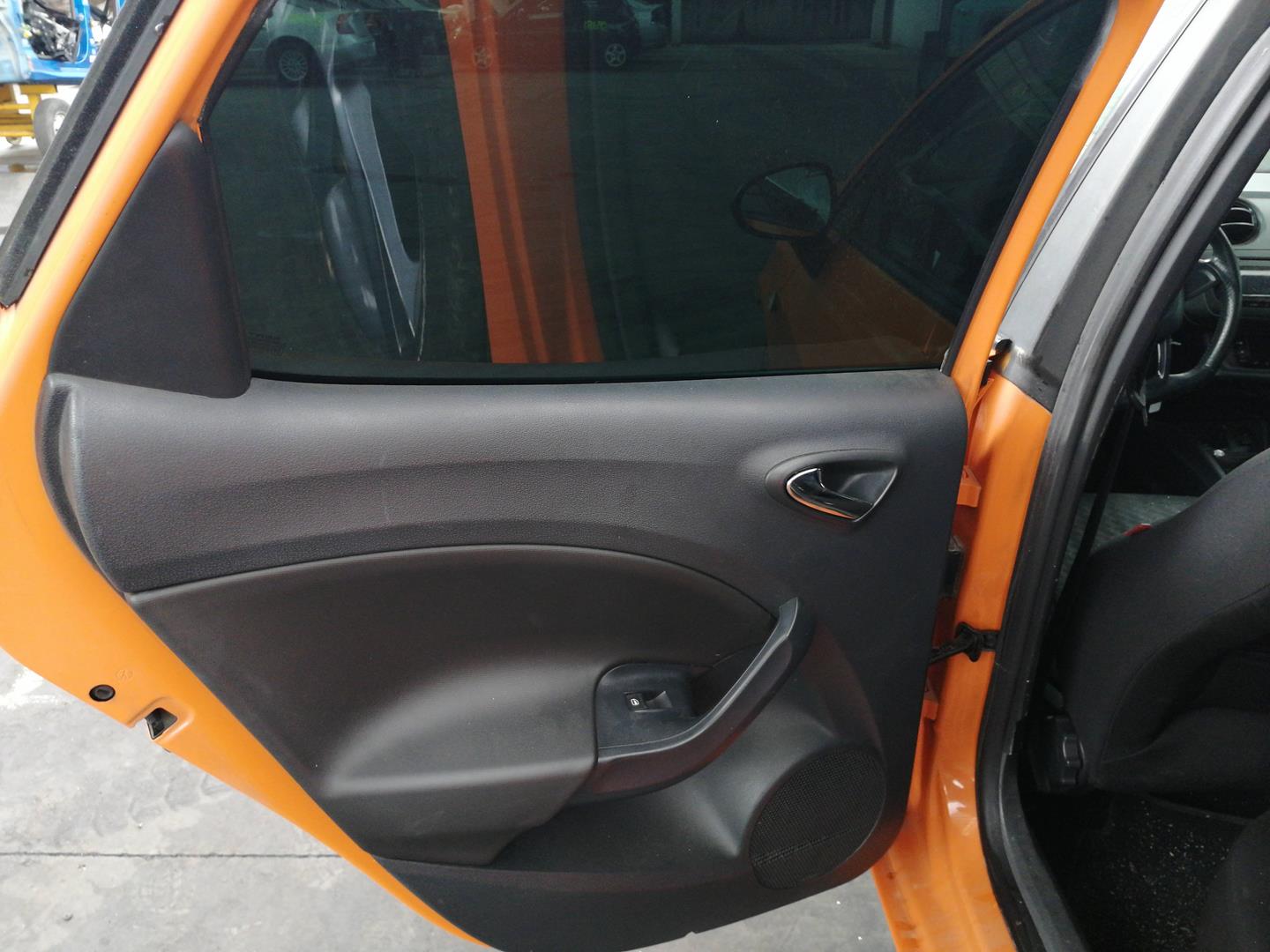 SEAT Ibiza 4 generation (2008-2017) Galinis dangtis 6J4827024, NARANJA, 5PUERTAS 21722203