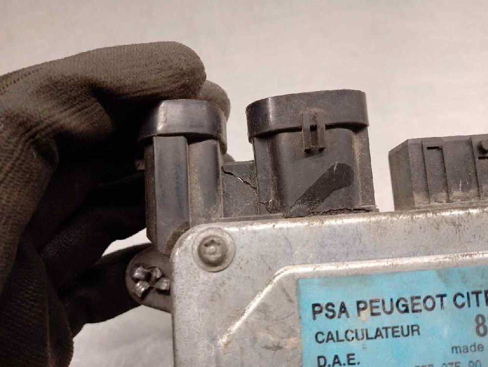 Módulo electronico 8HZ 9653783580 de Citroen C3 i (fc_, fn_) 2002-0 68 CV con 251000 km - pieza usada