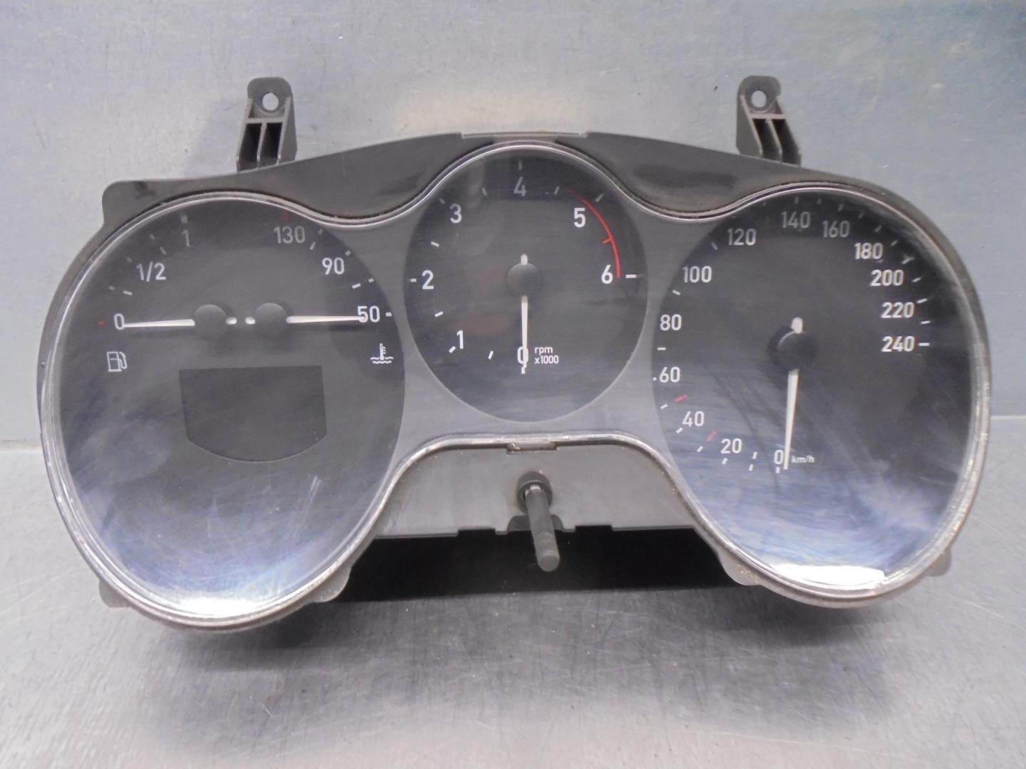 SEAT Altea 1 generation (2004-2013) Speedometer 5P0920804B, 110080279009, VDO 24192511