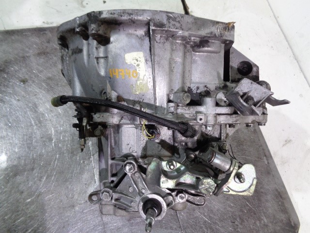 RENAULT Megane 2 generation (2002-2012) Gearbox ND0008, A018525, 7701717853 19786452