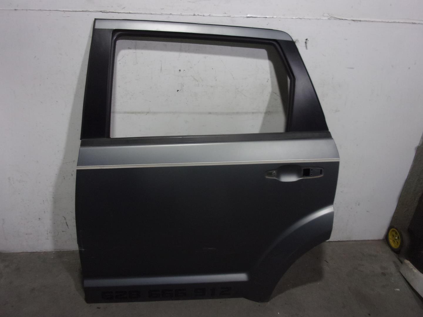 AUDI A4 B7/8E (2004-2008) Rear Left Door 68040233AA, GRISMATE, 5PUERTAS 24208452