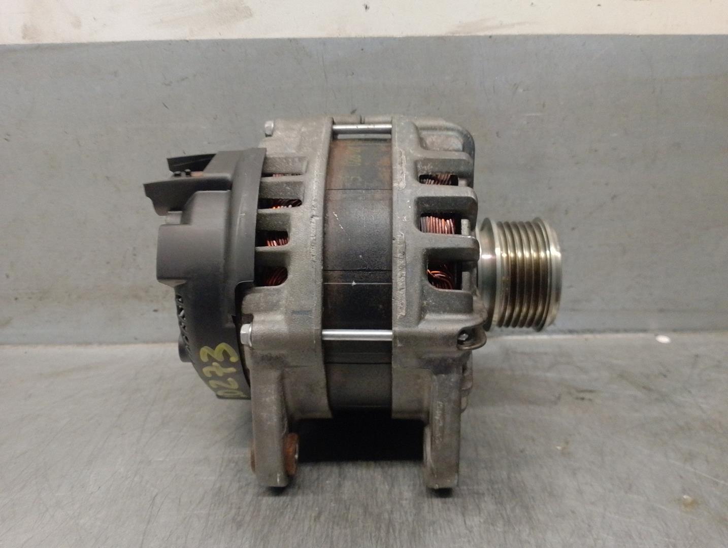 DACIA Sandero 2 generation (2013-2020) Alternator 231004719RA, FG18T177, VALEO 24543978