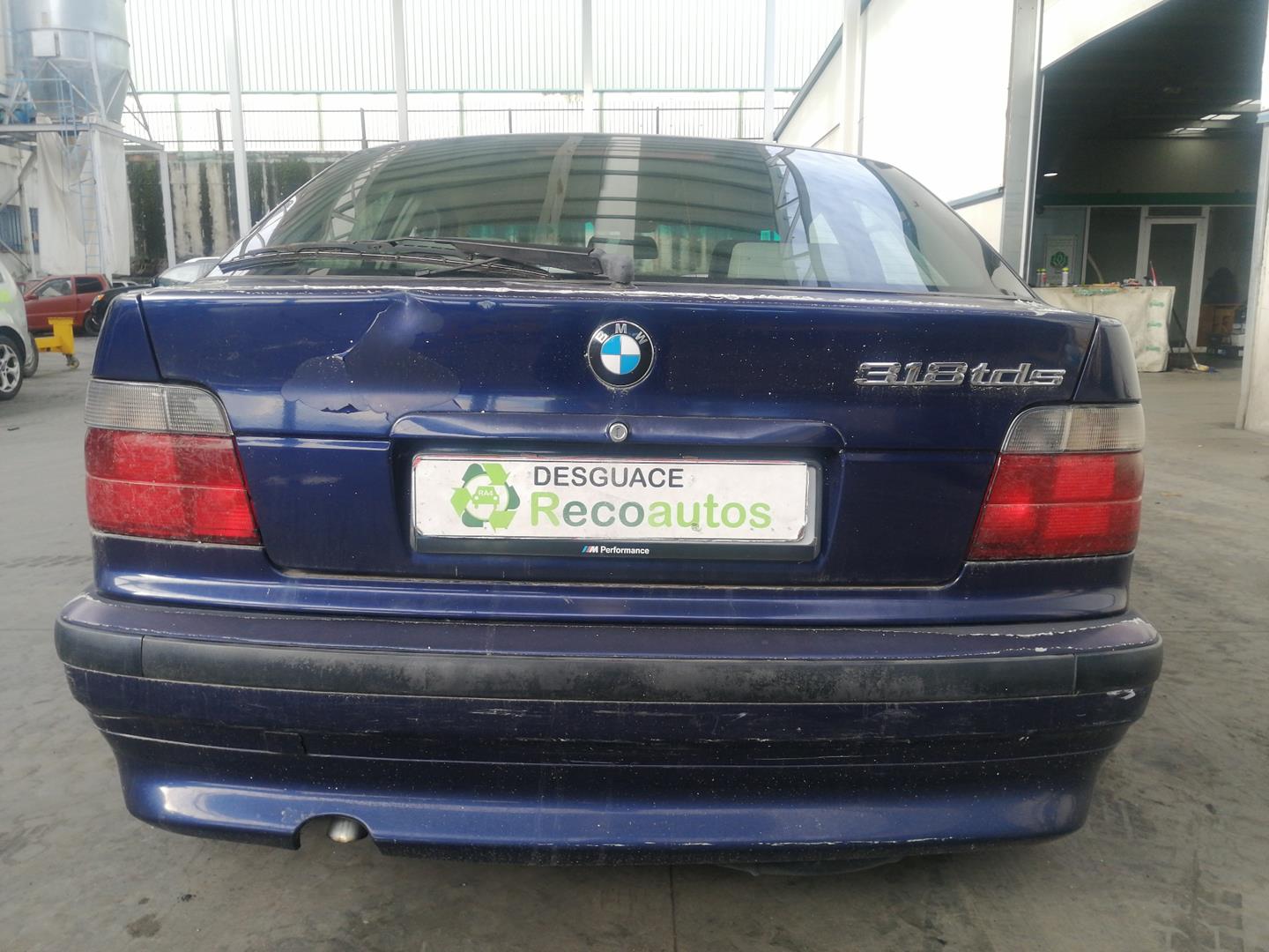 BMW 3 Series E36 (1990-2000) Крыло переднее правое 41358223922, AZUL 24550553